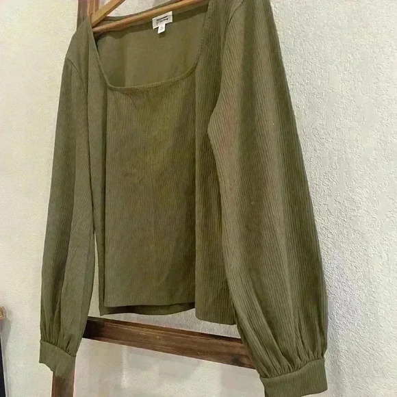 ⚡️5/$20 bundle sale⚡️ Women's Square-Neck Balloon-Sleeve Top XXL - Picture 7 of 10